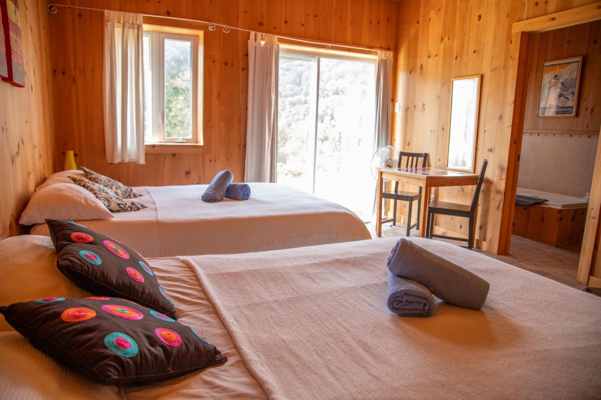 Auberge Couleurs De France Lac-Simon ภายนอก รูปภาพ