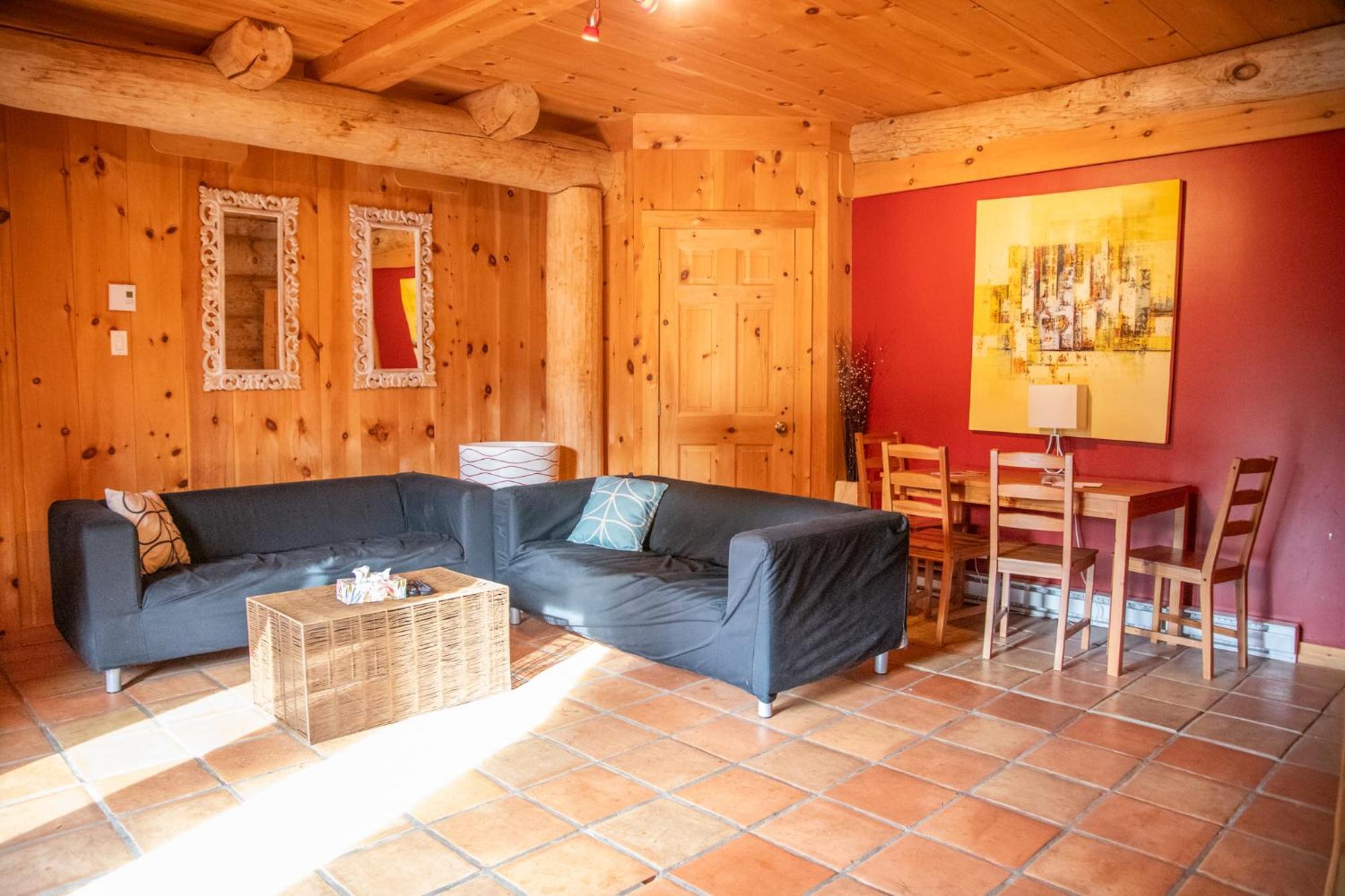 Auberge Couleurs De France Lac-Simon ภายนอก รูปภาพ