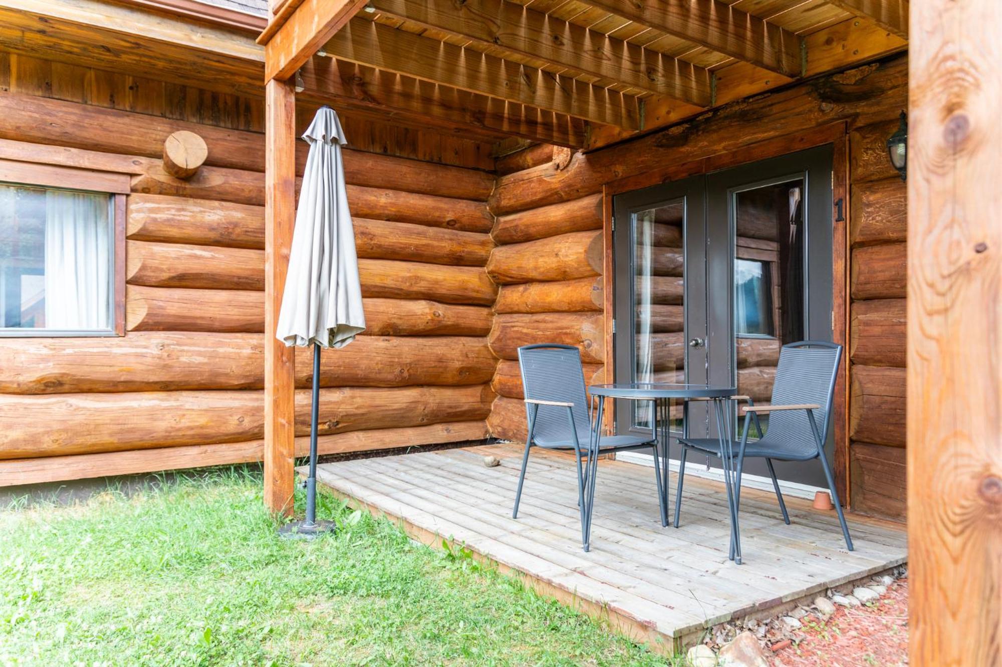 Auberge Couleurs De France Lac-Simon ภายนอก รูปภาพ